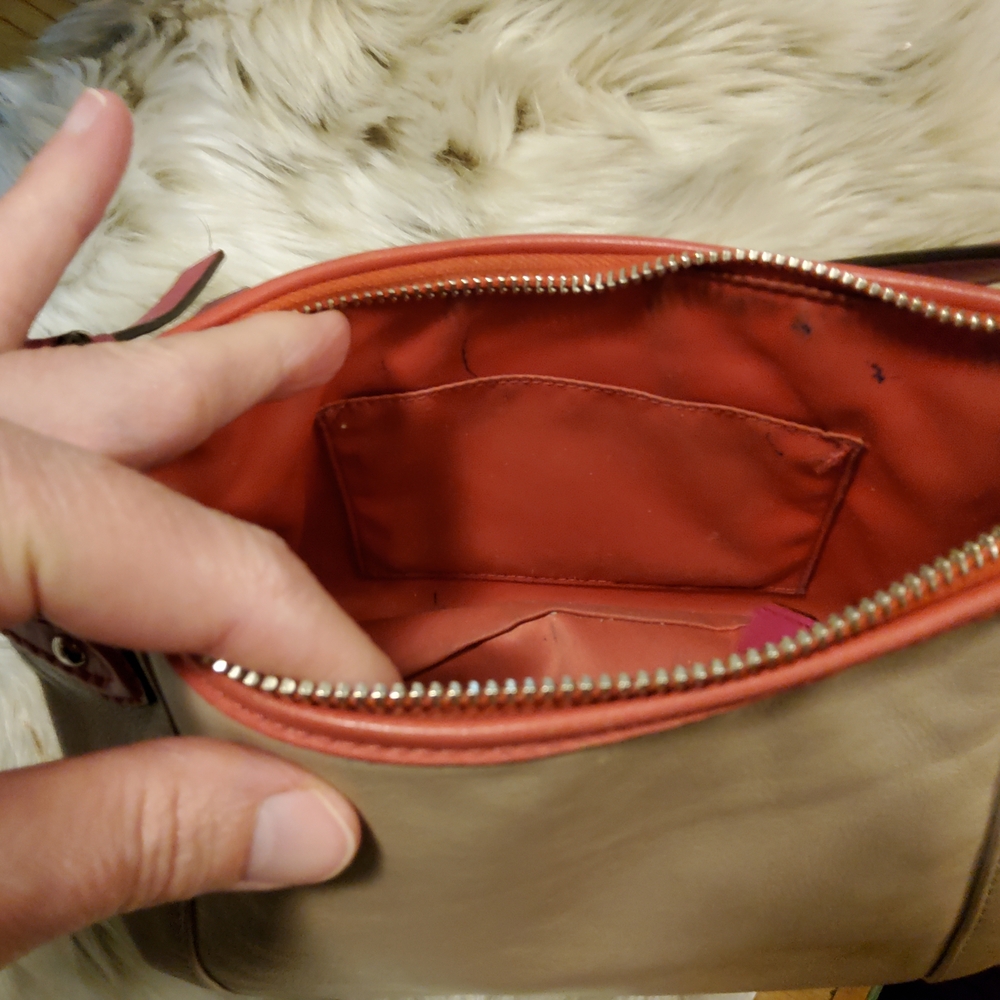 Coach Daisy Spectator Purse GUC - Picture 10 of 16